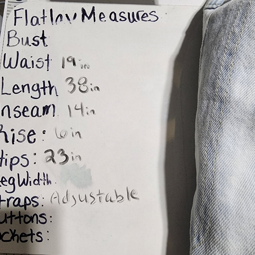 Nwt light blue denim short overalls - Picture 2 of 9